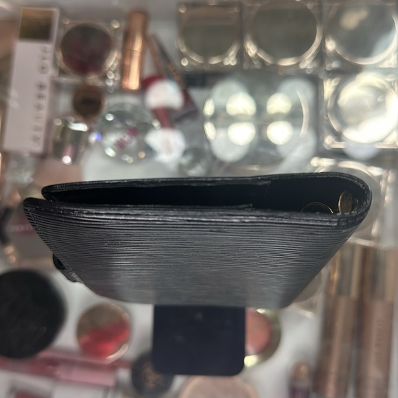 Louis Vuitton Diary Cover Black Epi Leather - Picture 3 of 8